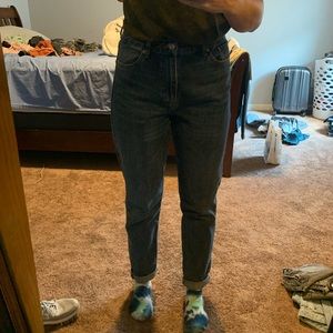 High waisted oversized mom jeans size 32